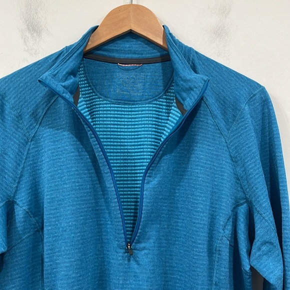 Patagonia  Capilene Thermal Weight Half Zip in Blue XL - Picture 11 of 16